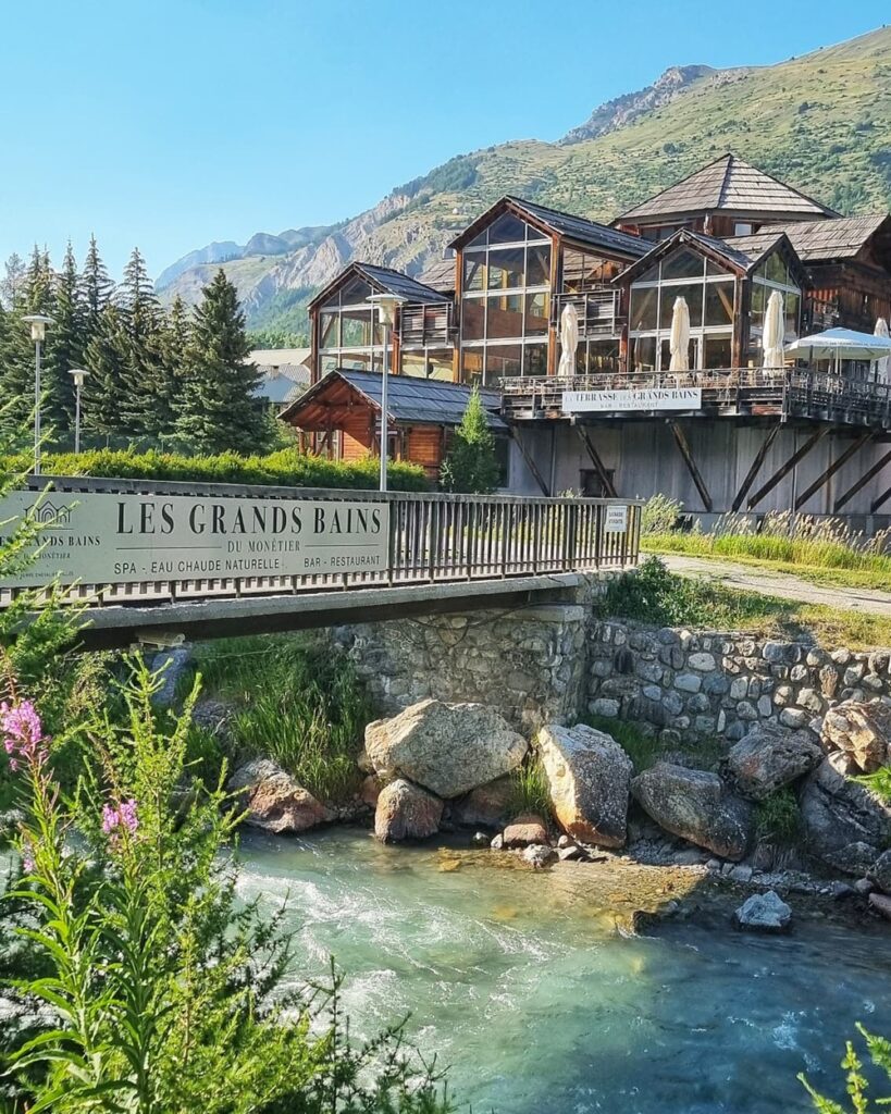 Les Grands Bains du Monêtier