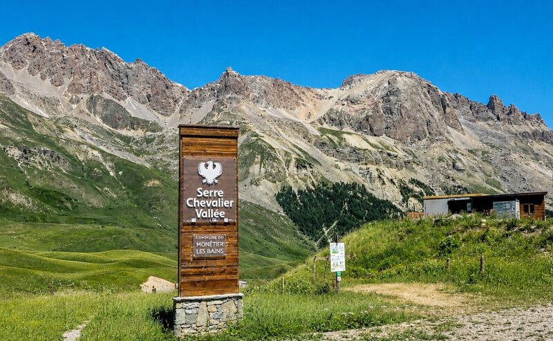 Cosa fare a Serre Chevalier in estate: giardino alpino, terme e Briançon